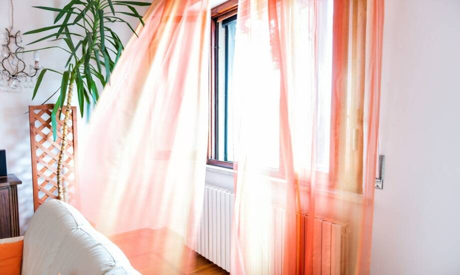 Firany na wymiar — jak dopasować idealne zasłony do wnętrza