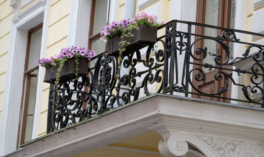 Balustrady: pomysły, materiały i trendy przy wyborze rozwiązania