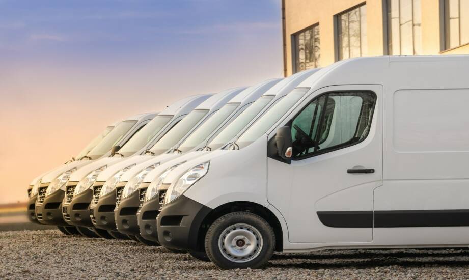 Samochody dostawcze dla firm — jak wybrać najlepsze rozwiązanie floty