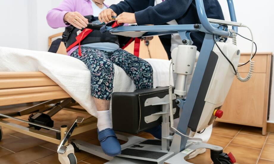 Sprzęt rehabilitacyjny — co warto wiedzieć przed zakupem sprzętu medycznego