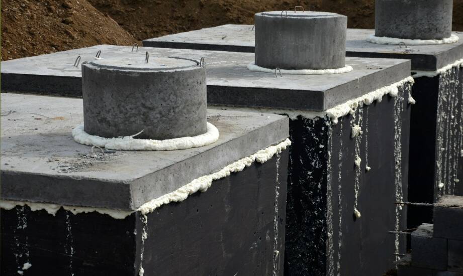Wzmacnianie konstrukcji betonowych: skuteczne metody i zastosowania
