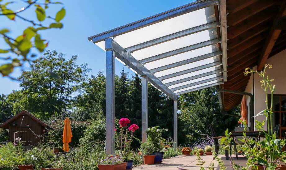 Pergole aluminiowe — trwałe rozwiązania dla komfortu i stylu ogrodu