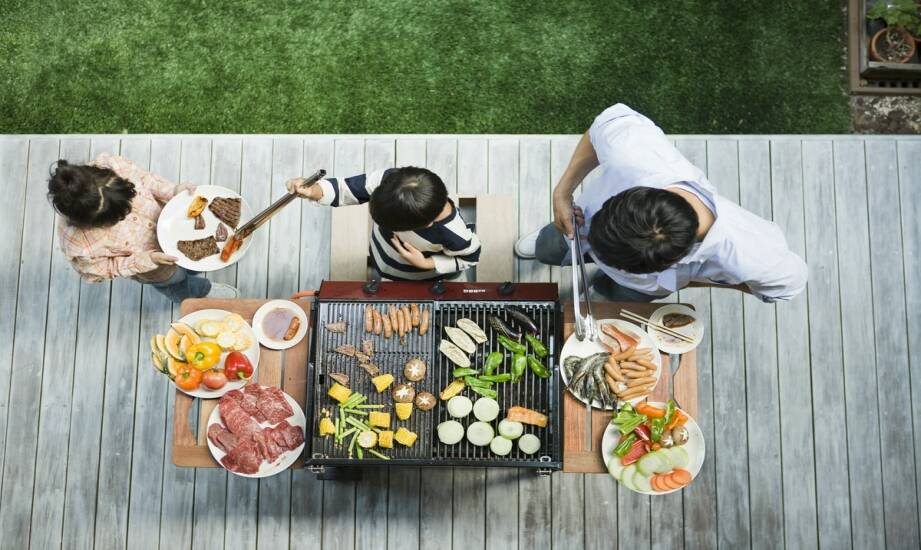 Grill przenośny: wybór, rodzaje i praktyczne wskazówki przed zakupem