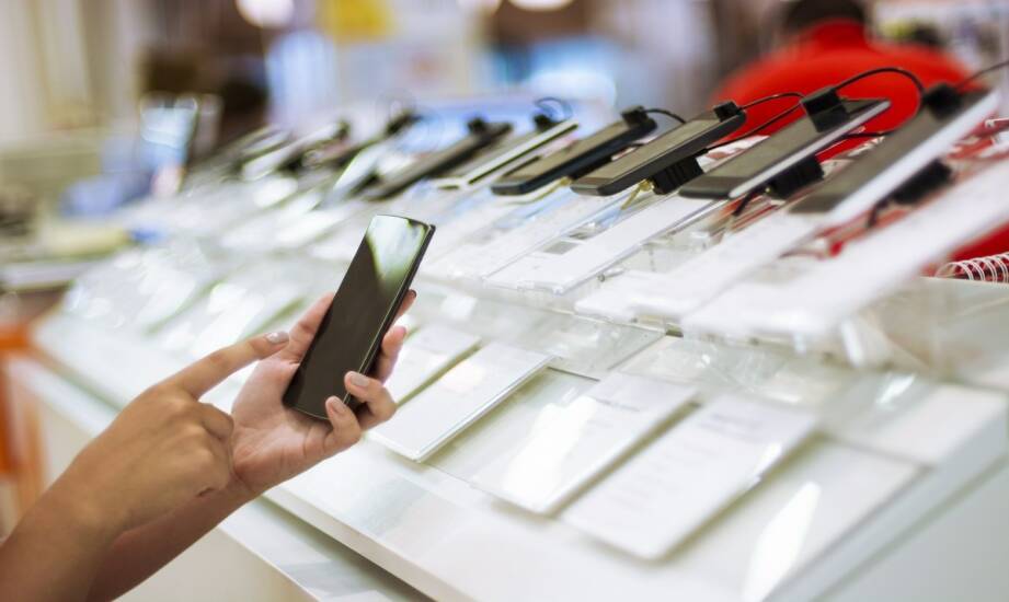 Ceny telefonów w lombardzie — na co wpływa wartość używanego smartfona