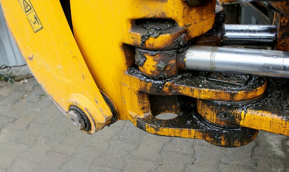 Awarie hydrauliczne: najczęstsze przyczyny i sposoby zapobiegania
