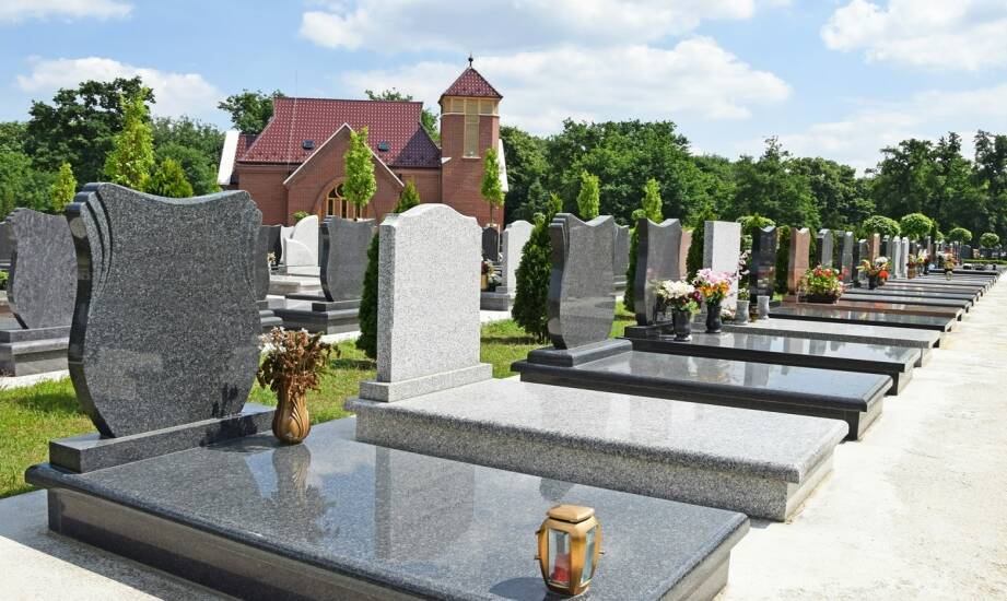 Kremacja i formy pochówku: co warto wiedzieć przed decyzją