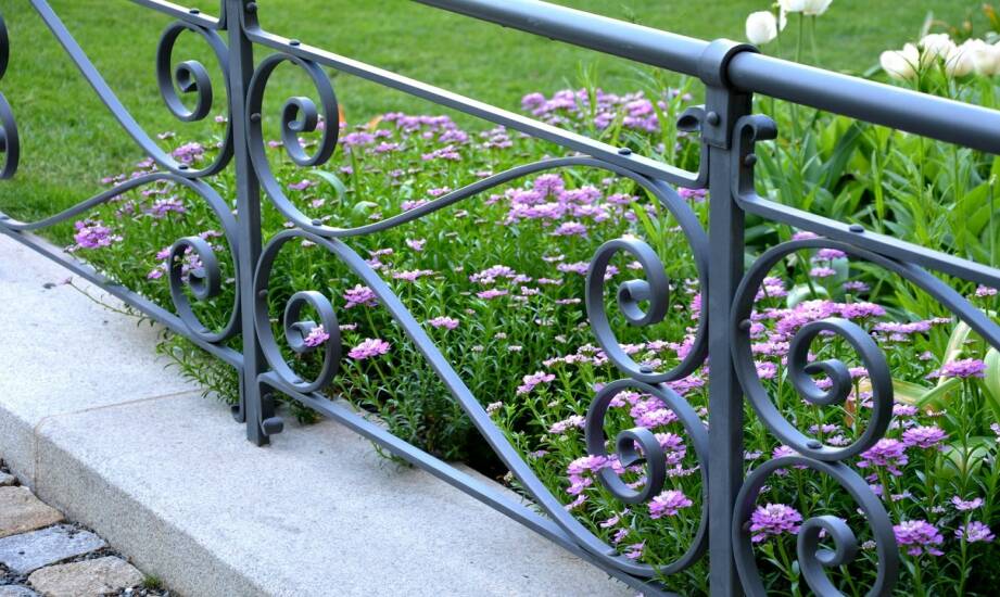 Balustrady metalowe — stylowe rozwiązania i praktyczne porady wyboru