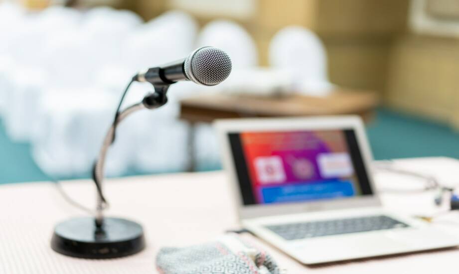 Podcasty jako narzędzie marketingowe: jak przyciągnąć szeroką publiczność