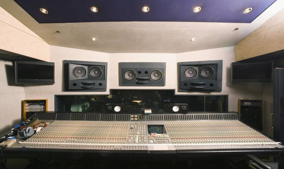 Studio dźwiękowe: jak wybrać idealne miejsce do nagrań muzycznych