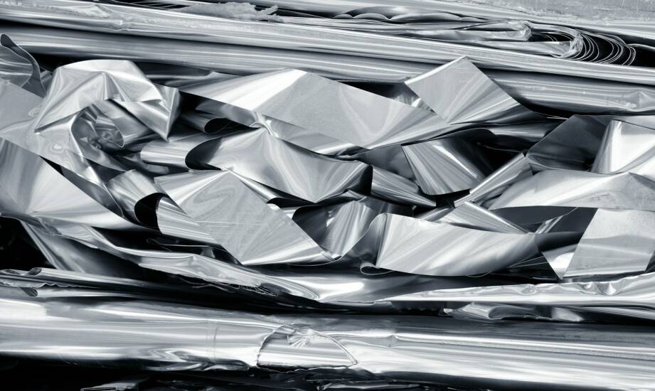 Folie aluminiowe: zastosowania, rodzaje i praktyczne porady użytkowe