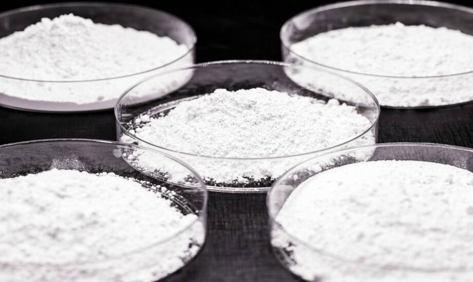 Izomalt w proszku: zastosowania, właściwości i porady dla cukierników