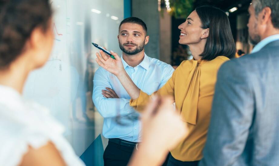 Agencje marketingowe: jak przyciągnąć uwagę klientów na etapie top funnel