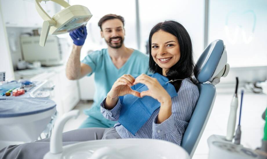 Opieka stomatologiczna: co warto wiedzieć przed pierwszą wizytą u dentysty