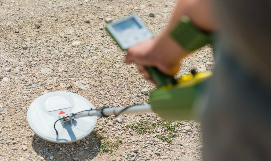 Przenośne detektory gazów — jak działają i kiedy warto je stosować