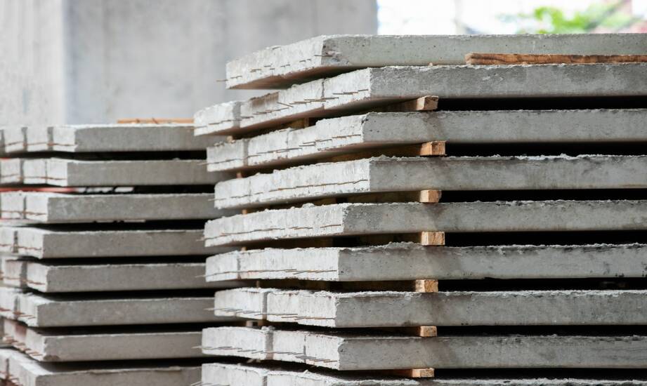 Płyty betonowe — co warto wiedzieć przed wyborem materiału i wykonania