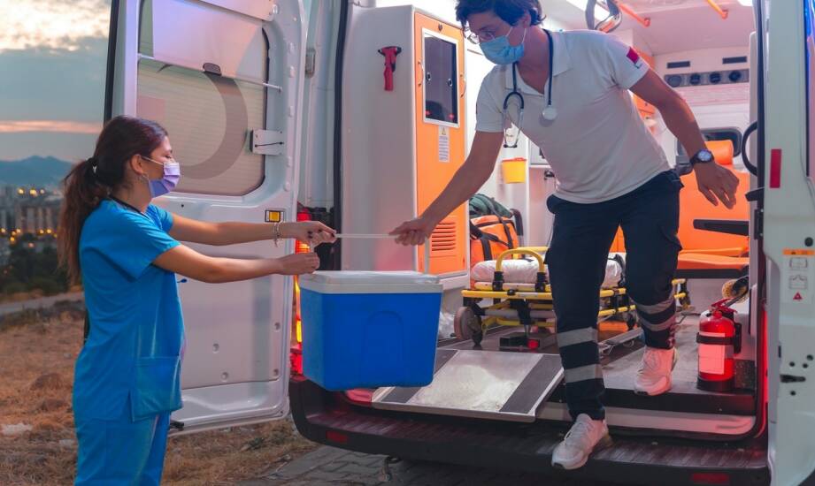 Transport sanitarny: co warto wiedzieć przed skorzystaniem z usług medycznych
