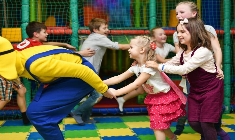 Wydarzenia dla dzieci: pomysły na rodzinne atrakcje i rozrywkę