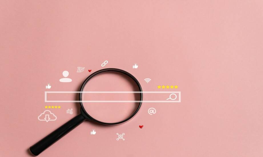 Agencja social media — strategie przyciągania uwagi na górze lejka