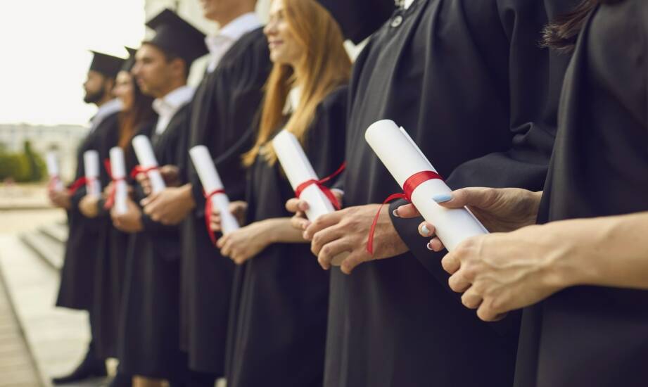 Trychologia: studia podyplomowe — co warto wiedzieć przed wyborem