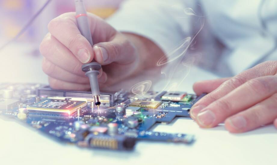 Podpis elektroniczny: jak działa, zalety i zastosowania w firmie