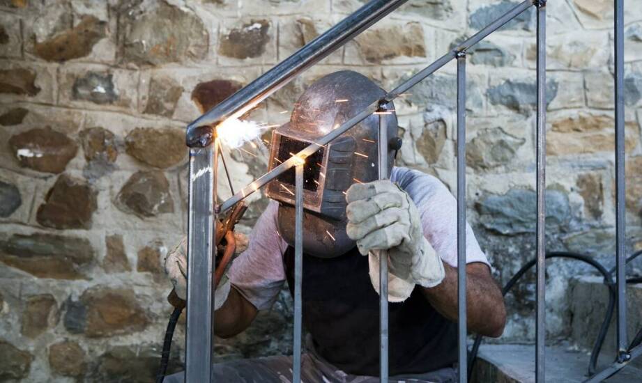 Kiedy TIG, a kiedy MIG mają sens przy balustradach, schodach i innych elementach stalowych