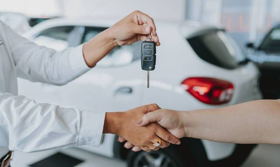 Jak książka serwisowa Toyoty wpływa na wycenę przy wymianie auta na nowsze