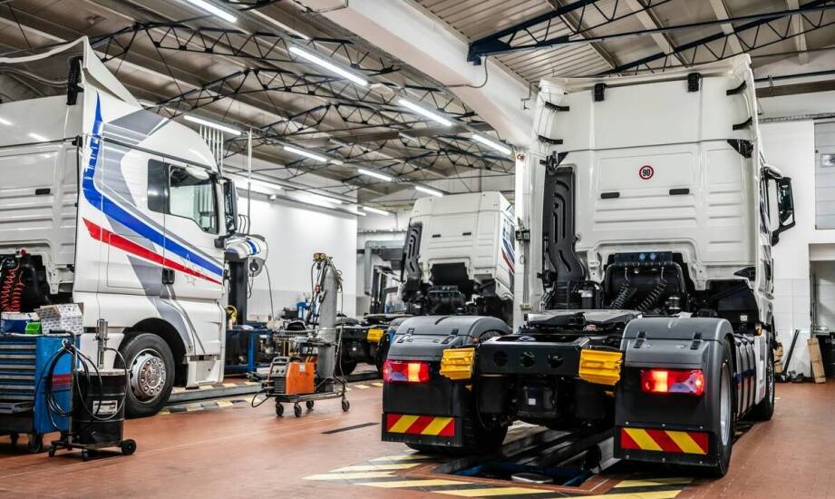 Czym jest autoryzowany punkt Ford Trucks w obsłudze flot ciężarowych