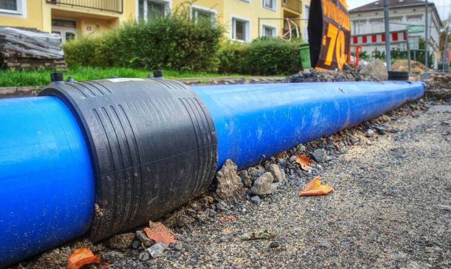 Jak wygląda projekt kompozytowej instalacji rurociągowej od doboru medium po odbiór techniczny