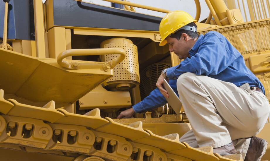 Awaria maszyny JCB w terenie: kiedy wystarczy diagnostyka mobilna, a kiedy potrzebny warsztat