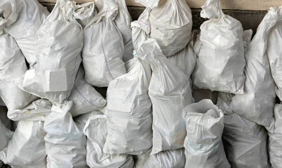 Parametry worków big bag, które decydują o bezpieczeństwie gruzu na budowie