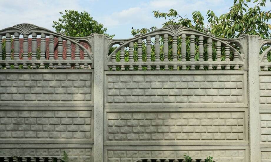 Dobór betonowych elementów ogrodzenia do stylu domu, terenu i oczekiwanego efektu