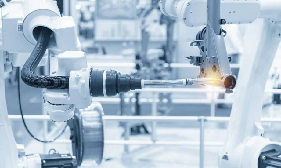 Jak dobrać typ robota do hot stampingu przy delikatnych detalach i krótkim takcie
