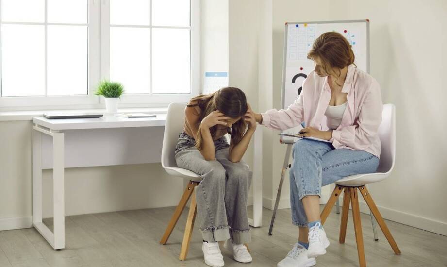 Jak wygląda psychoterapia indywidualna i kiedy pomaga przy trudnościach emocjonalnych