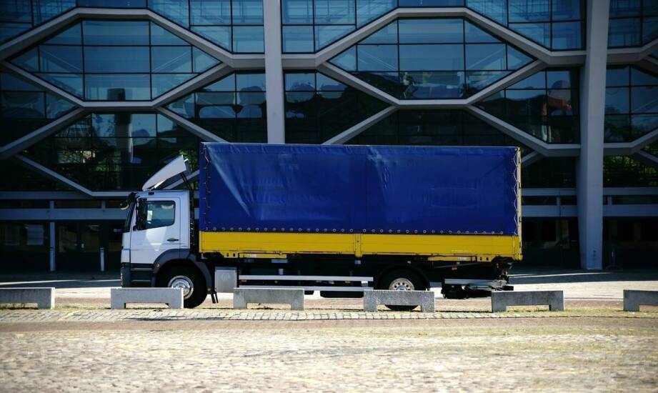 Jak przygotować szkło budowlane do transportu HDS na krakowskich placach budowy