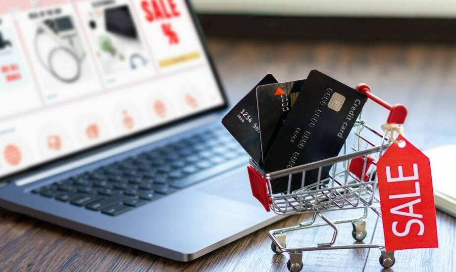 Kiedy sprzedaż online i limit przychodów przesuwają firmę na pełne księgi