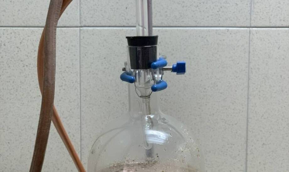 Jak dobrać szklaną aparaturę, gdy krystalizacja ma być powtarzalna w chemii i spożywce