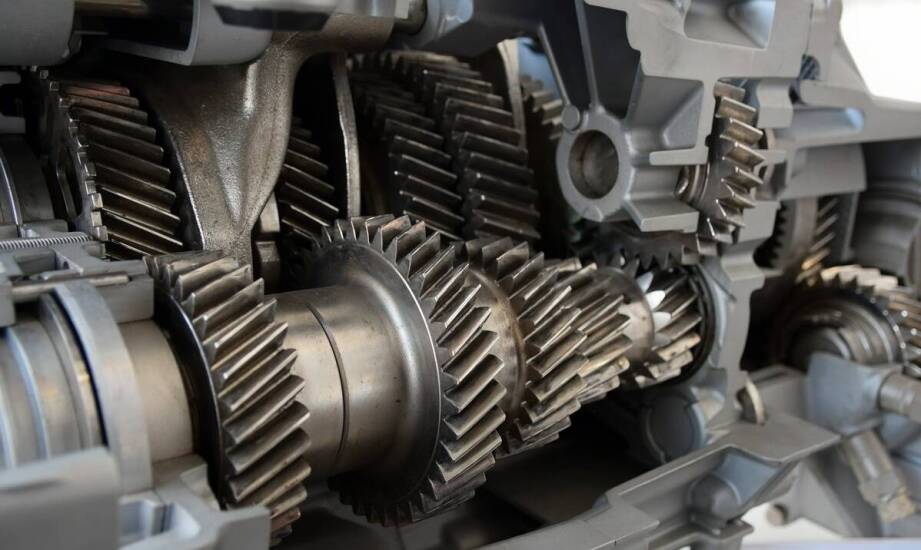 Jak podczas rutynowej inspekcji wykryć zużycie przekładni i dyferencjału w mostach Clark-Hurth