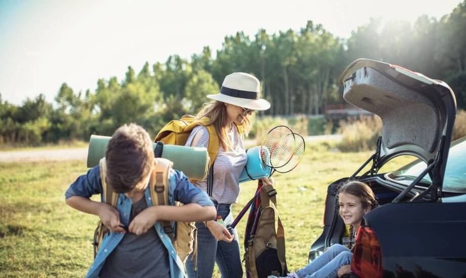 Co spakować na rodzinny wyjazd pod namiot nad Bałtykiem, gdy pogoda szybko się zmienia
