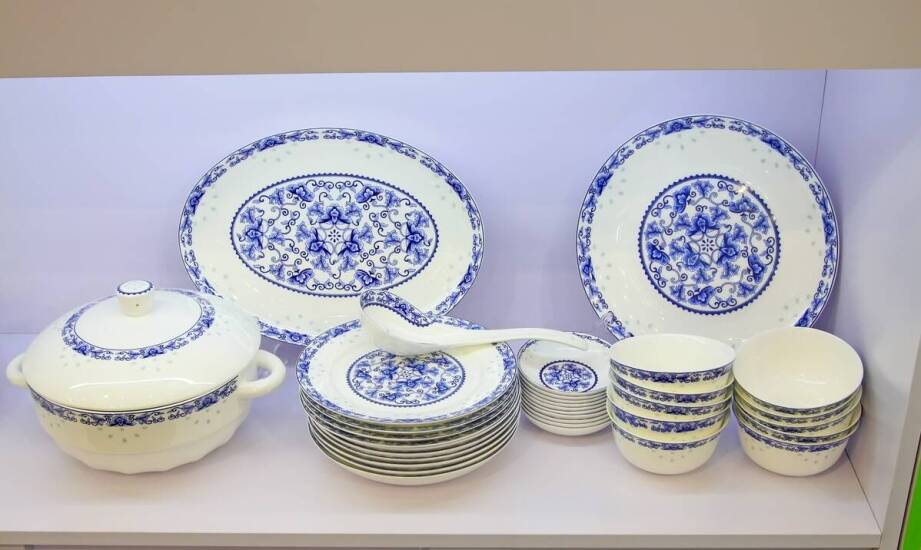 Porcelana i ceramika z Bolesławca — co naprawdę zmienia materiał przy codziennym użyciu