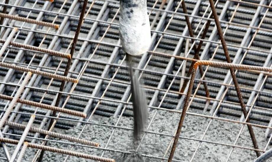 Od modelu do detalu — jak powstają dekoracyjne odlewy z żeliwa w architekturze