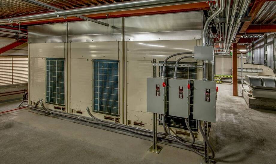 Wentylacja centralna i zdecentralizowana — kiedy każdy system ma sens w modernizowanym budynku