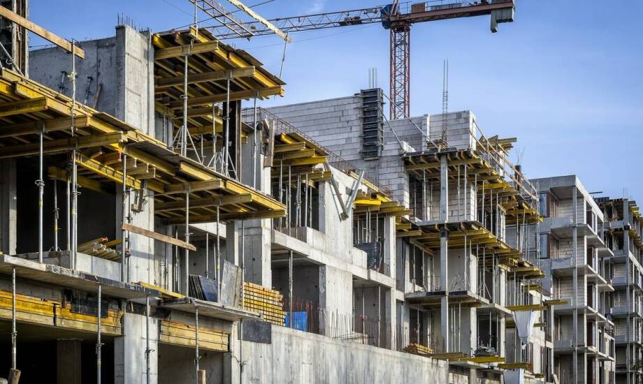 Od programu do odbioru — etapy inwestycji komercyjnej i ich znaczenie