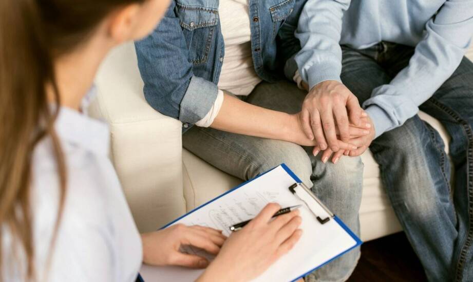 Psychoterapia psychodynamiczna, terapia par i wsparcie rodzicielskie — trzy poziomy pracy z trudnością