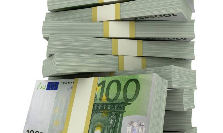 Euro w portfelu inwestora — kiedy pełni rolę bufora, a kiedy zwiększa ryzyko