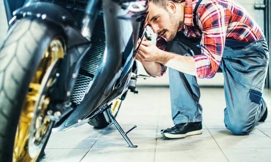 Na co patrzeć przy oględzinach używanego Benelli TRK w klasie 125 do miasta i szutru