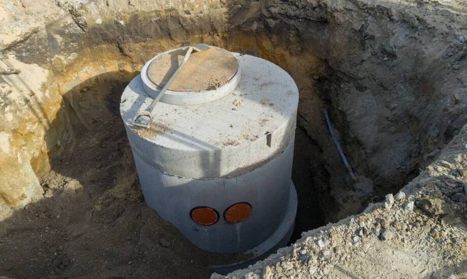 Z czego składa się budżet na betonowy zbiornik bezodpływowy przy domu na Dolnym Śląsku