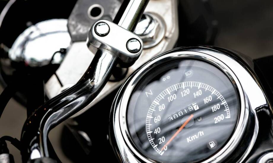 Wysoki przebieg w Benelli TRK 502 — kiedy licznik mówi mniej niż stan motocykla