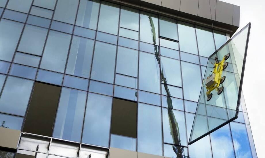 Co naprawdę składa się na cenę za m² w zabudowie biurowej z aluminium i szkła