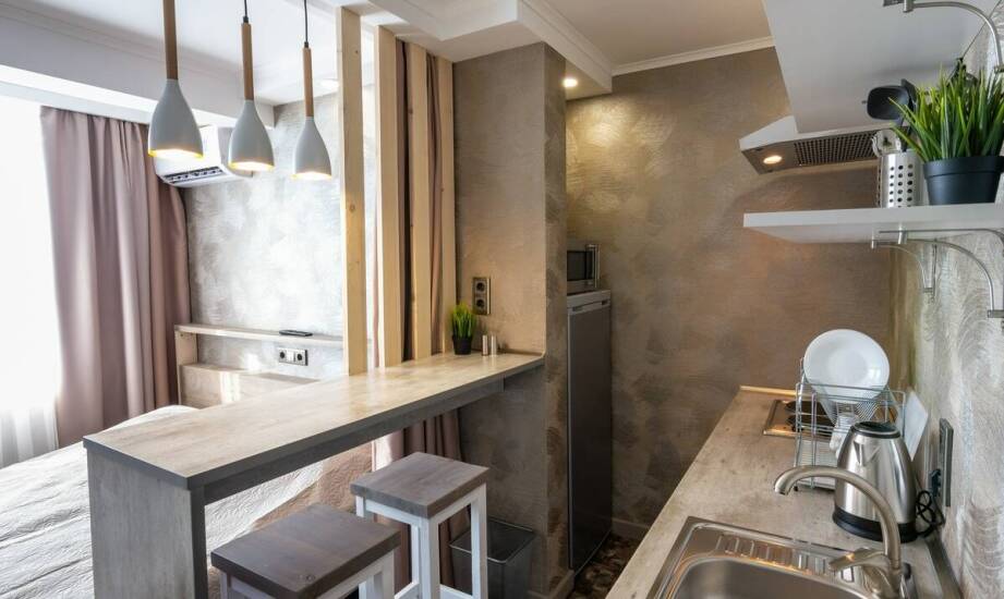 Hybryda hostelu i apartamentu z aneksem kuchennym — kiedy nocleg samoobsługowy ma sens w Poznaniu