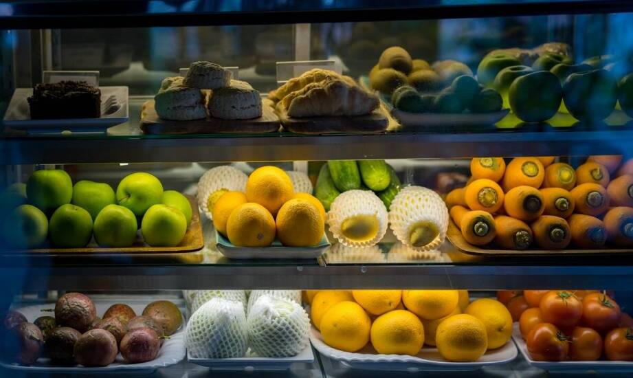 Jak zaplanować stałe dostawy owoców do gastronomii, gdy karta zmienia się wraz z sezonem